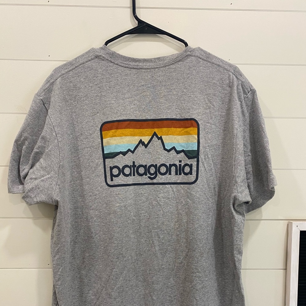 Men’s Patagonia shirt